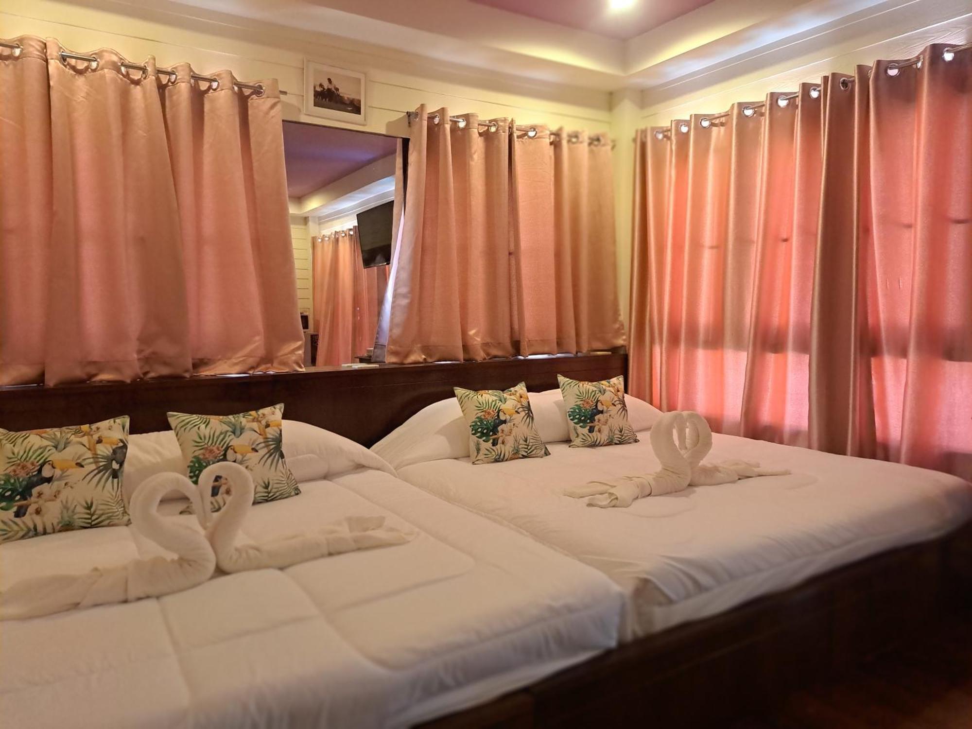 Karoon Hut Hotel Hua Hin Bagian luar foto