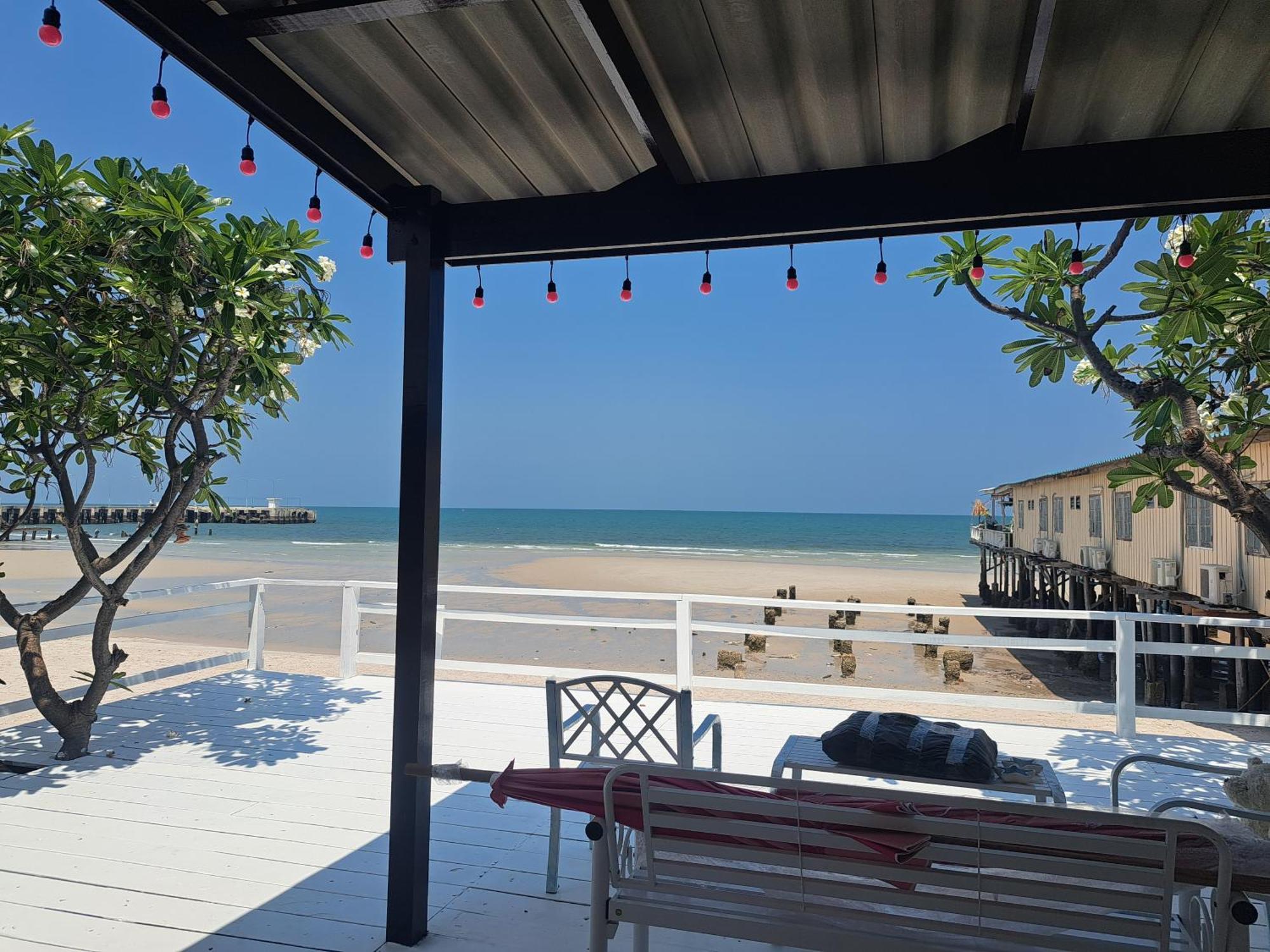 Karoon Hut Hotel Hua Hin Bagian luar foto
